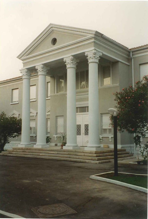Dental and Aesthetic Care In Albania.The Recommendations of the Italian Embassy