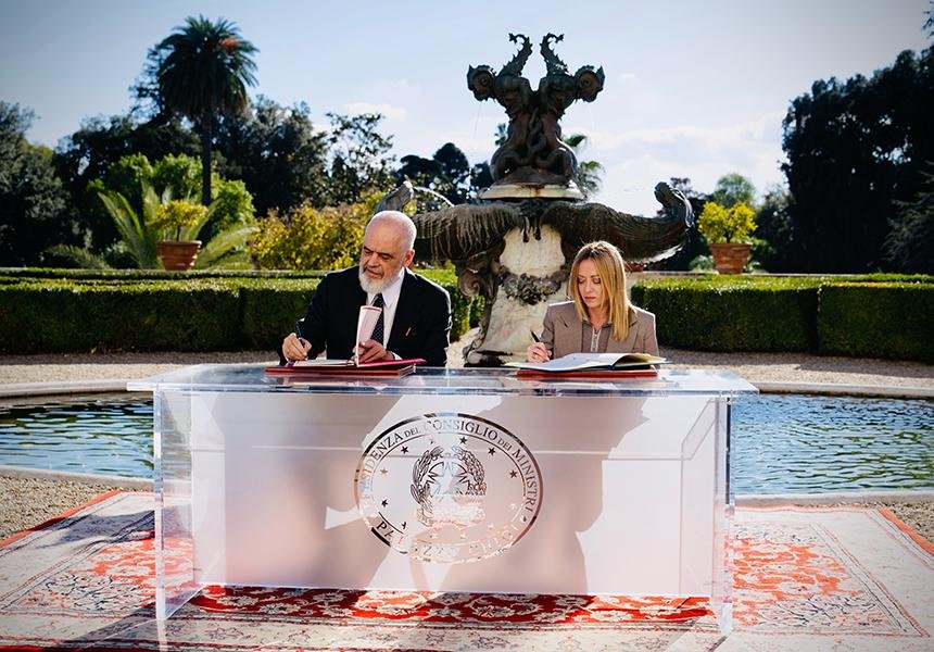 Konferenca Ndërqeveritare Itali-Shqipëri: Jo Vetëm Migrantë. Më në fund, një Strategji e Përbashkët Zhvillimi