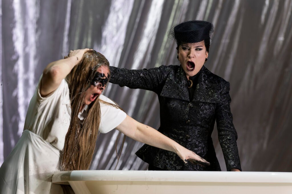 lohengrin jennifer holloway (elsa), ekaterina gubanova (ortrud) ph fabrizio sansoni opera di roma 2025 0630
